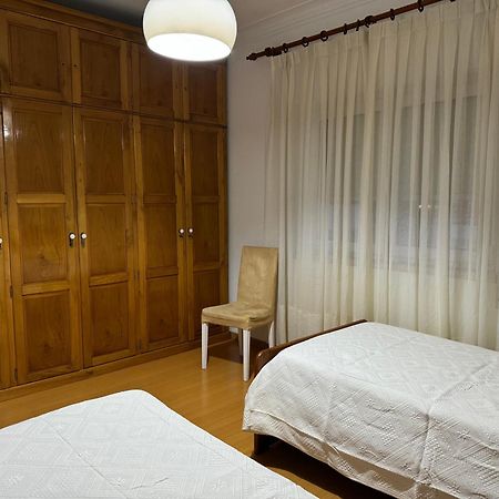 Alojamento Das Laranjeiras 费尔南费罗 外观 照片